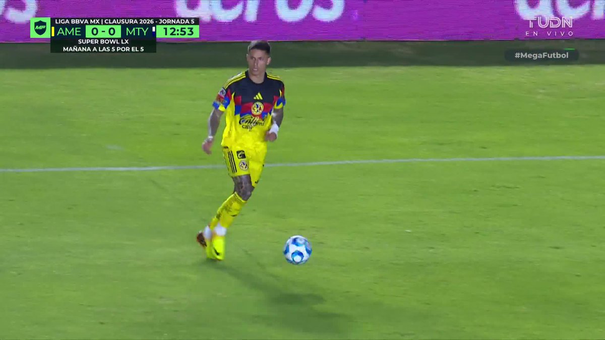 🔥 ¡ENORME el 'Mochis' Cárdenas! 🚫 El portero de Monterrey le ganó el duelo a Zendejas que ya saboreaba el gol del América 🦅 🇲🇽#MegaFutbol 🇺🇸#SabadoFutbolero