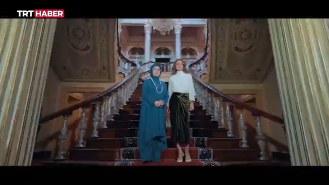 Emine Erdoğan, Ürdün Kraliçesi Rania Al Abdullah'ı Dolmabahçe Sarayı'nda ağırladı. 📌"Türkiye ile Ürdün arasındaki kadim bağların, karşılıklı güven ve saygı temelinde daha da kökleşmesini temenni ediyorum."