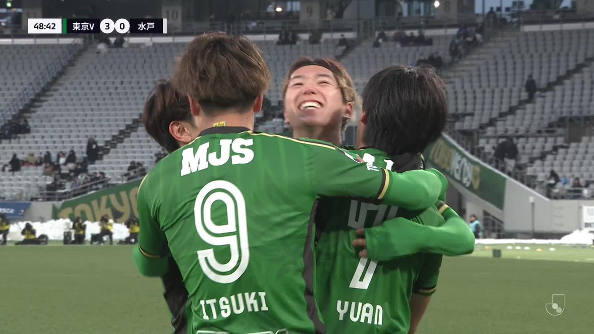 森田晃樹のアシストから松橋優安がゴール🔥 アカデミー出身の2人で決めた！ 🎦 ゴール動画 🏆 明治安田Ｊ１百年構想リーグ 地域リーグラウンド 第1節 🆚 東京Ｖvs水戸 🔢 3-0 ⌚️ 49分 ⚽️ 松橋 優安（東京Ｖ） #Ｊリーグ