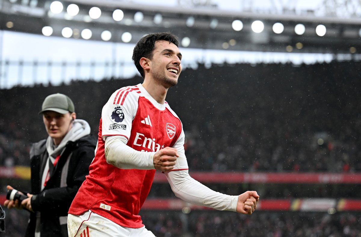 💬 “We’re going to be with him, by his side on this journey.” Zubi dedicates his goal to Mikel ❤️