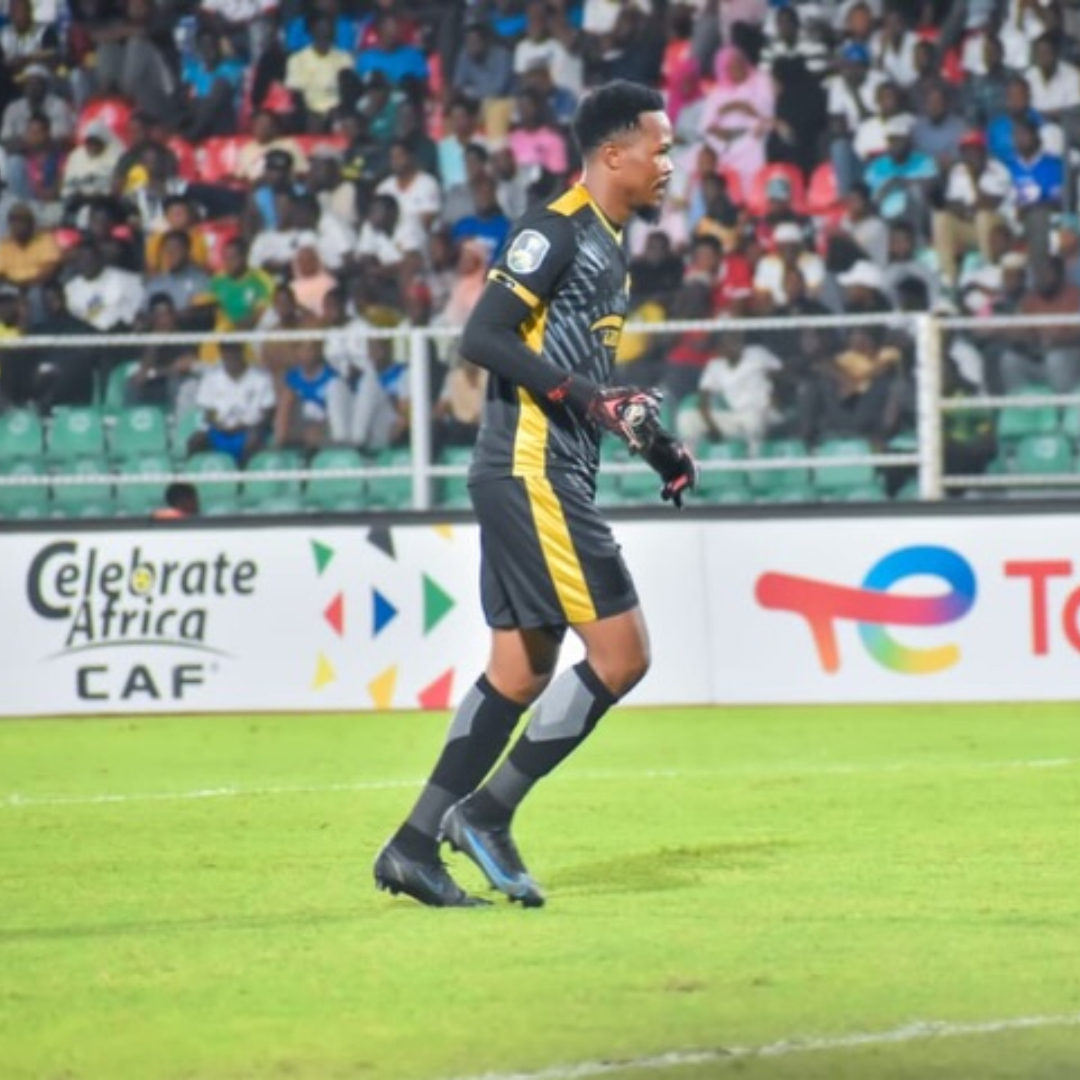 Think you can get past Azam FC's Aishi Manula? Think again. 🧤 #TotalEnergiesCAFCC
