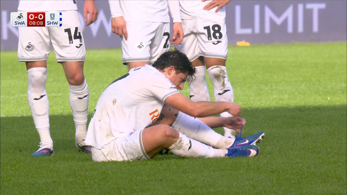 😅 "Is that a world record set for the time it takes to tie a pair of boot laces?" 😂 "Reminded me of my nine year old son in the morning"