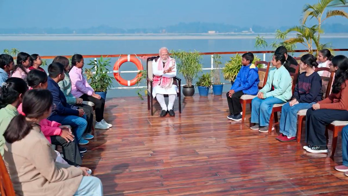Charcha on stress free exams continues… Do watch the second episode of #ParikshaPeCharcha26. This episode features #ExamWarriors from Devmogra, Coimbatore, Raipur and Guwahati. Their questions and perspectives make this episode a must watch!