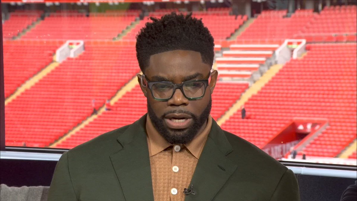 "Maybe it is time to introduce Haaland in the second half when the game opens up" Micah Richards and Daniel Sturridge discuss whether it would be beneficial for Man City to start the game without Erling Haaland against Liverpool 🧐