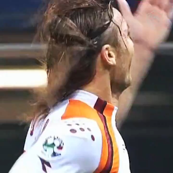 Remember when Francesco Totti scored this?