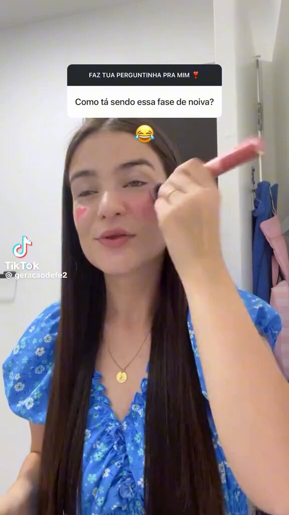 🚨 BRASIL: Jordana Vucetic, influenciadora cristã, afirma que está DIFÍCIL ficar em CELIBATO com o noivo e que precisa se AFASTAR dele para segurar o FOGO: “Se você acha que é difícil o fogo no namoro, no noivado é bem pior. O Thiago me tira de perto dele toda hora. Que eu sou Potífera, ai que horror, Senhor, me perdoe por esse nome.”