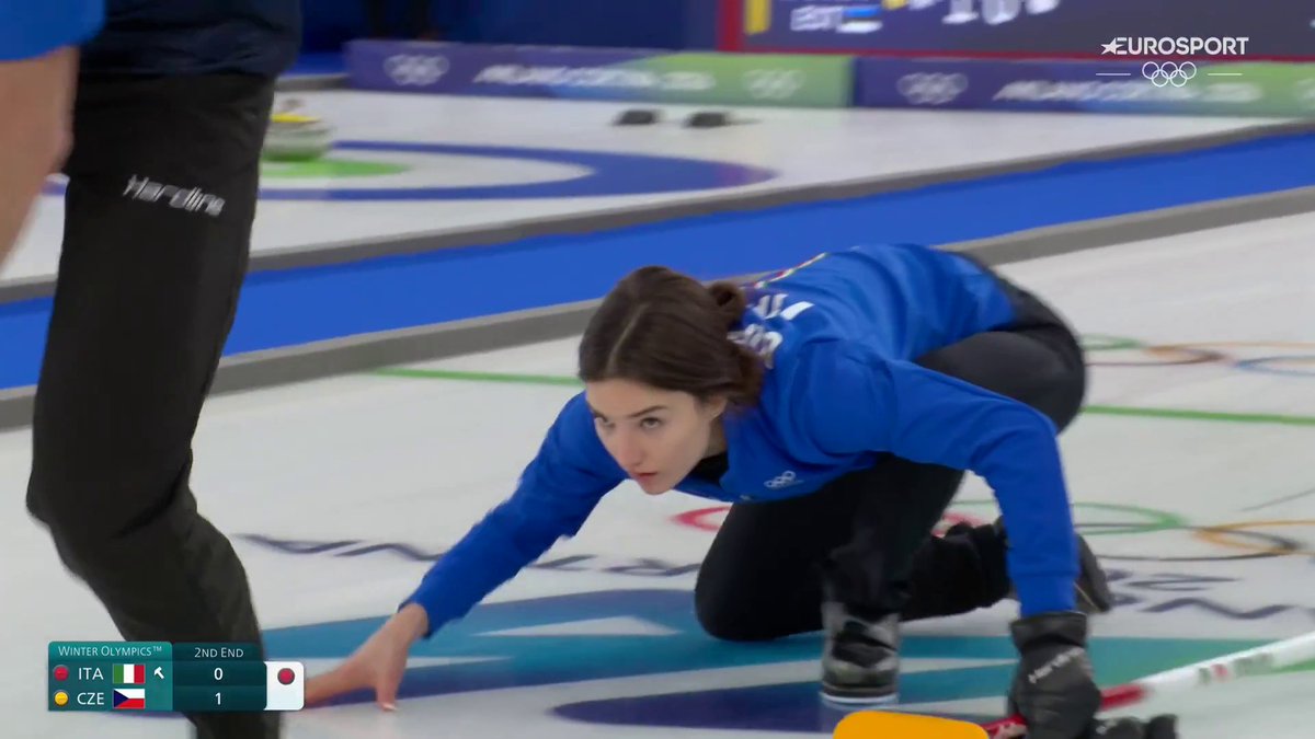 Questa coppia è spettacolo! Sotto 1-0 contro la Cechia, grazie a questo tiro perfetto di Stefania Constantini gli azzurri conquistano ben tre punti in una sola mano