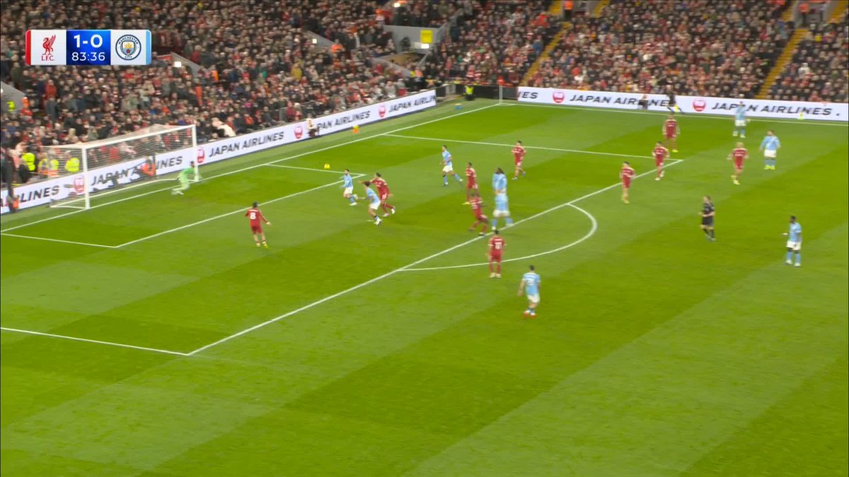 Bernardo Silva equalises for Man City! ⚖️
