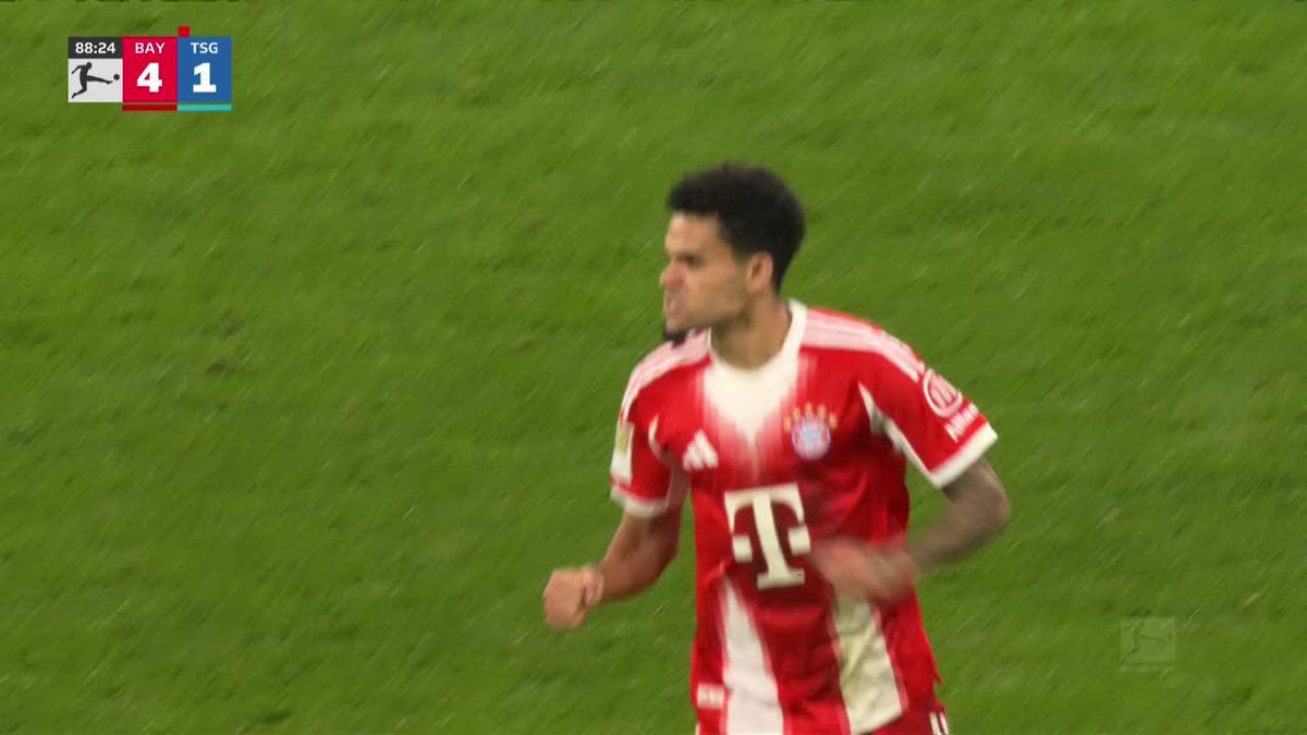 🇨🇴 TRIPLETE de Luis Díaz. El colombiano puso el 5-1 de #BayernMunich ante #Hoffenheim, al 89’ 👀 Es el tanto #13 del extremo en lo que va de la temporada de Bundesliga