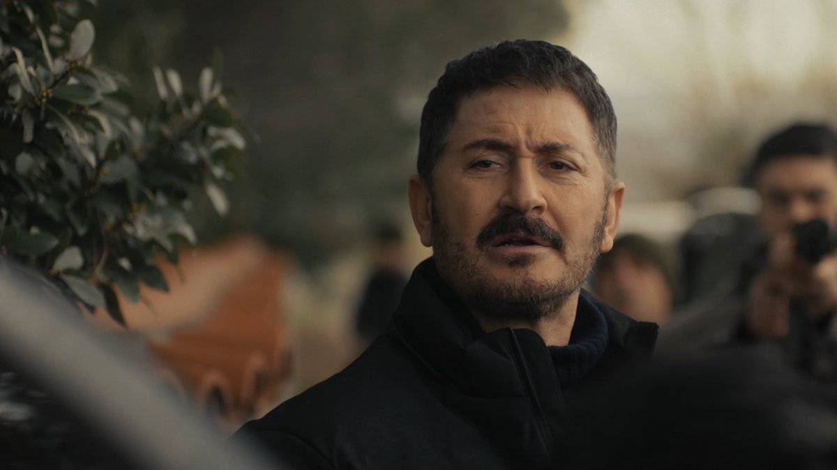 Ejder ve Hamdi karşı karşıya! TRT 1