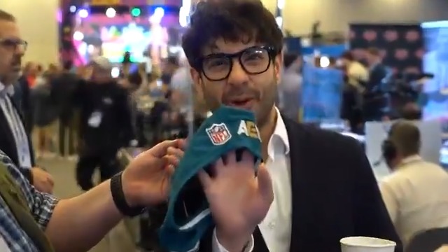 ICYMI: As you get ready for the Big Game today, here's AEW CEO & GM Tony Khan announcing the official partnership with the NFL to release AEW lucha masks featuring all 32 teams ahead of this year's NFL Draft! More details to come soon! (📽️ via Compas on the Beat)