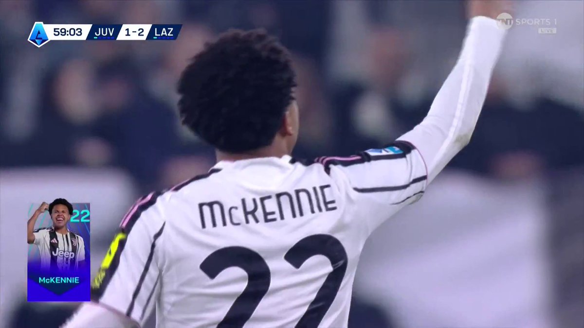 Is the comeback on? 👀 Weston McKennie rises highest in the box to pull one back for Juventus... 2-1! 📺 TNT Sports &amp; discovery+ UK