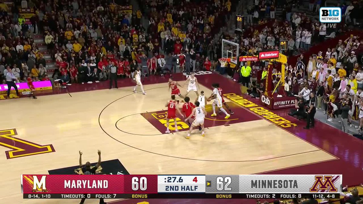DIGGY CLUTCH THREE 🔥👌 📺: Big Ten Network