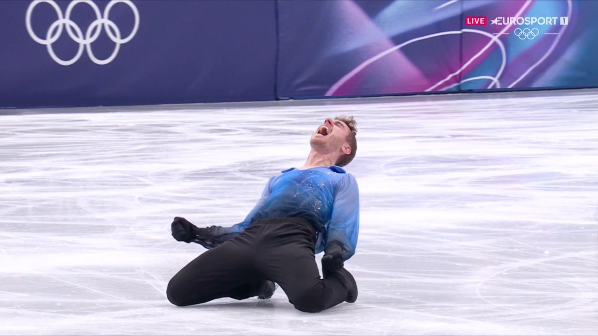 ⛸️🪐 PATINAJE + INTERSTELLAR = 𝐄𝐒𝐏𝐄𝐂𝐓𝐀𝐂𝐔𝐋𝐀𝐑 🇮🇹 La emoción es total en #MilanoCortina2026: Matteo Rizzo lo clava 👀 Por cierto, si no tenéis plan para hoy: puedes ver Interstellar en HBO Max España