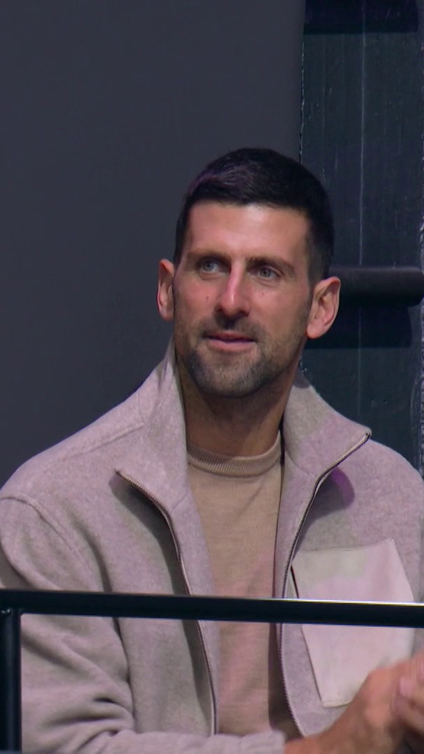 Novak Djokovic is enjoying himself at the Winter Olympics Figure Skating! 🎶