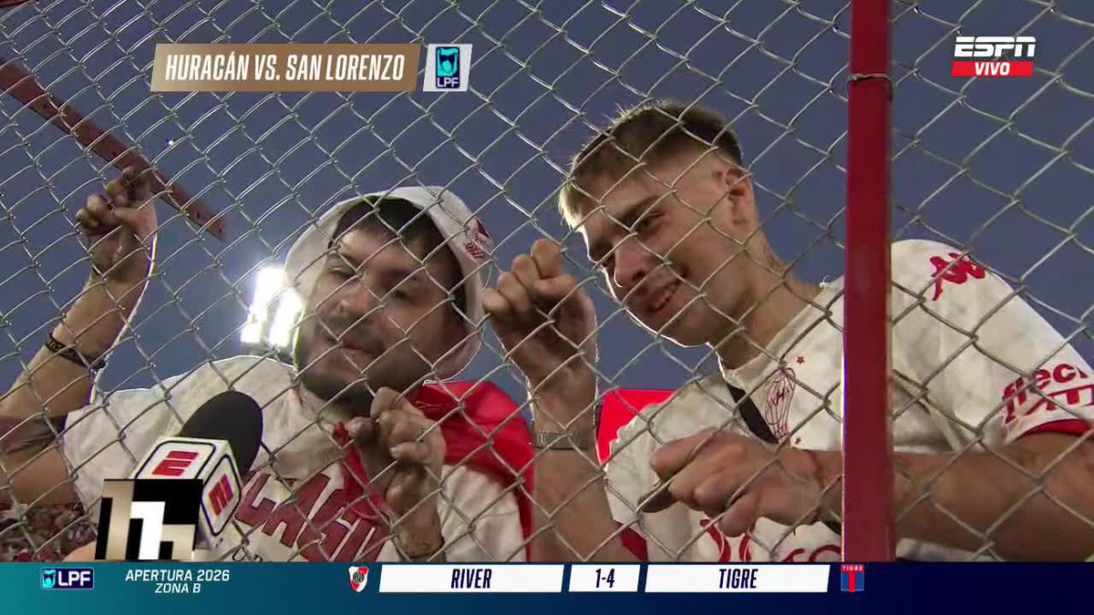 "HURACÁN ES UNA PASIÓN." Hubo hinchas de otros clubes en el Ducó mirando el clásico entre el Globo y San Lorenzo. 📺 #ESPNFútbol1 | #DisneyPlus Plan Premium