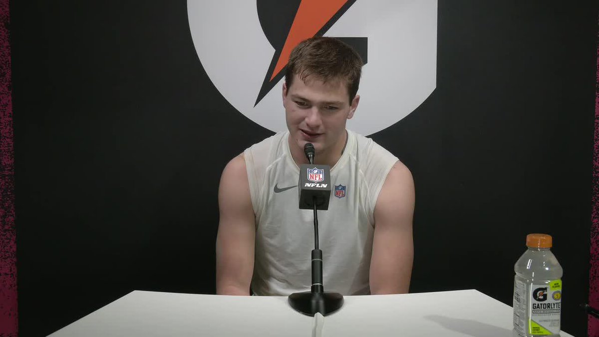 “There are so many people that care about you and love you for more than just playing on the football field. The end of Drake Maye's presser after the Super Bowl loss 🙏