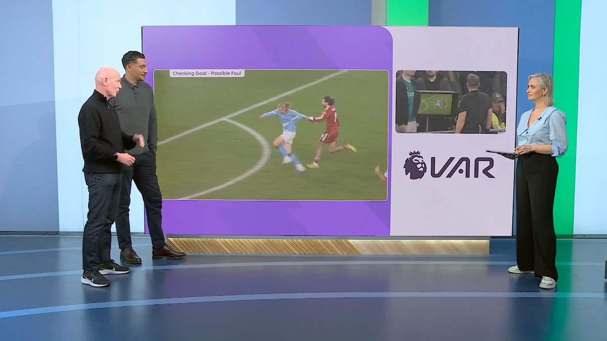 🗣️ "The referee sees the foul and lets play go on because he thinks there will be a goal" Dermot Gallagher explains Dominic Szoboszlai's sending off and ruled out goal.