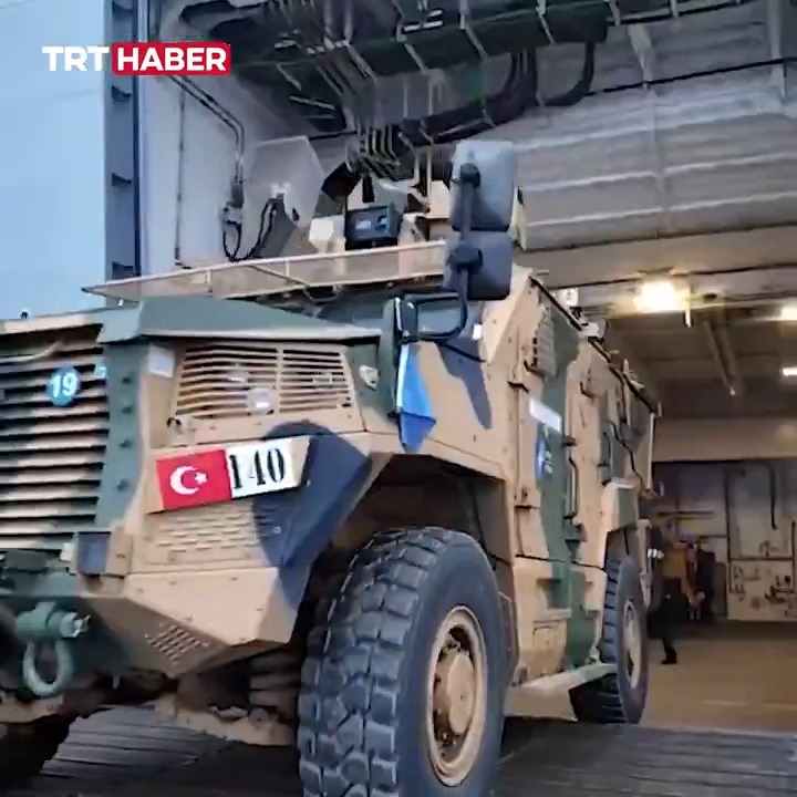 🇹🇷Türk zırhlıları Almanya'da. TCG Anadolu, NATO'nun Steadfast Dart-26 Tatbikatı'nda görevli kara unsurlarını Almanya'ya ulaştırdı.