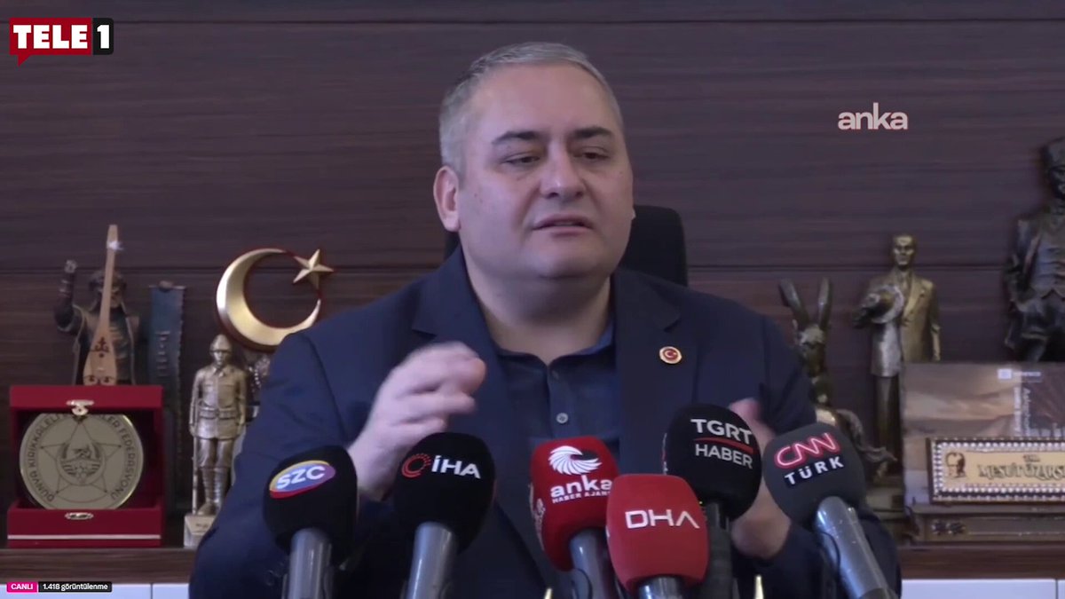 Mesut Özarslan: Rezil olmuştur. Türkiye’ye ve partililerine rezil olmuştur. Partililer ilk seçimde gereğini yapar. Özgür Özel bu bataklıktan çıkamayacaktır.