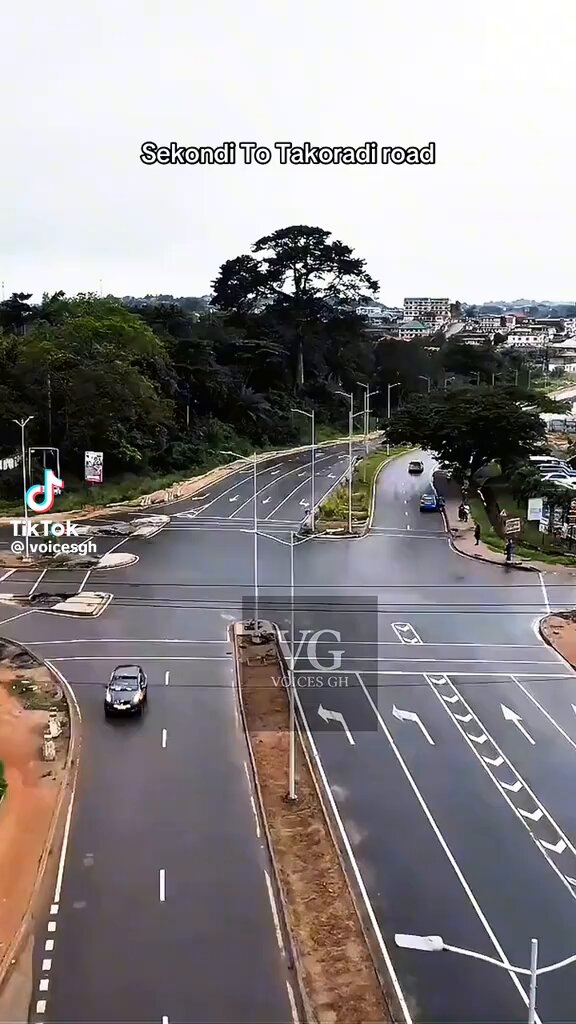 🚨🚧BIG PUSH ROAD PROJECT UPDATES:🚧⛑️ This is the newly expanded Sekondi–Takoradi road. The video was shot from the Effia‑Nkwanta junction heading to Adiembra.