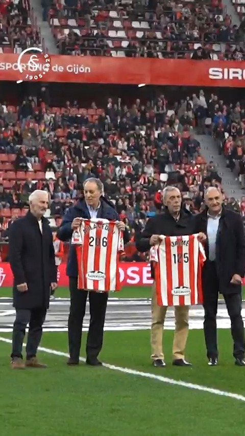 ❤️🤍 Nuestro reconocimiento a José Luis Ablanedo y Jaime Álvarez. Protagonistas de la historia rojiblanca. 👏🏻 Nuestro agradecimiento a Rafa Quirós por acompañarnos en esta serie de homenajes con motivo del 120 Aniversario del #RealSporting.