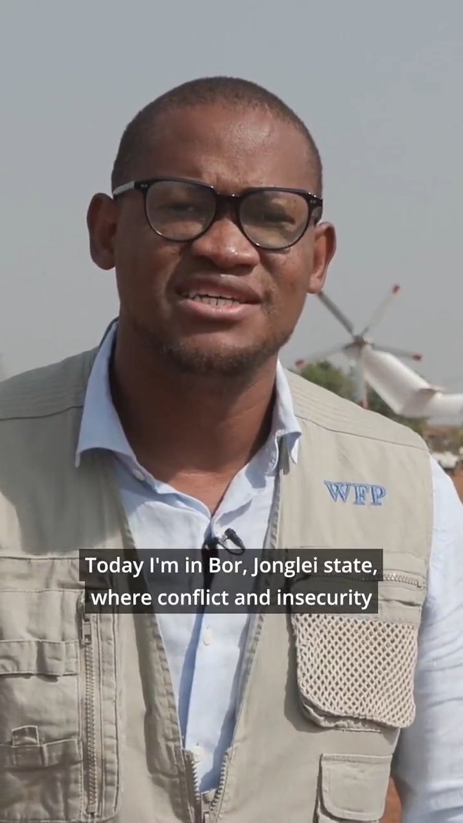 🔴Conflict and insecurity in Jonglei, #SouthSudan have displaced thousands of families. 🔴 Nearly 60% of the population is already expected to face crisis levels of hunger during the upcoming lean season – when hunger is at its worst. Watch as WFP's Tomson Phiri explains👇