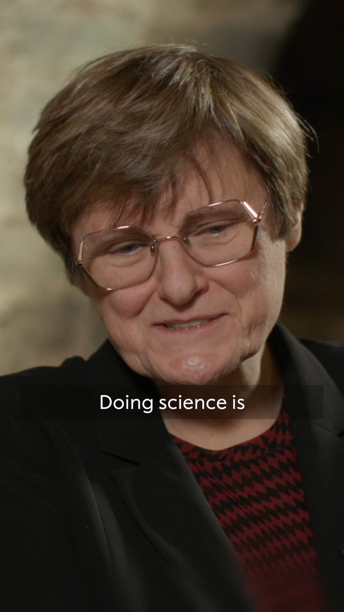 "People considered me unsuccessful." Katalin Karikó met with biomedicine student Emanuelle Tavares to talk about life and science. Our medicine laureate explains that, despite being terminated from her position, she felt successful as she was always learning in her lab. Watch the full conversation: #WomeninScience