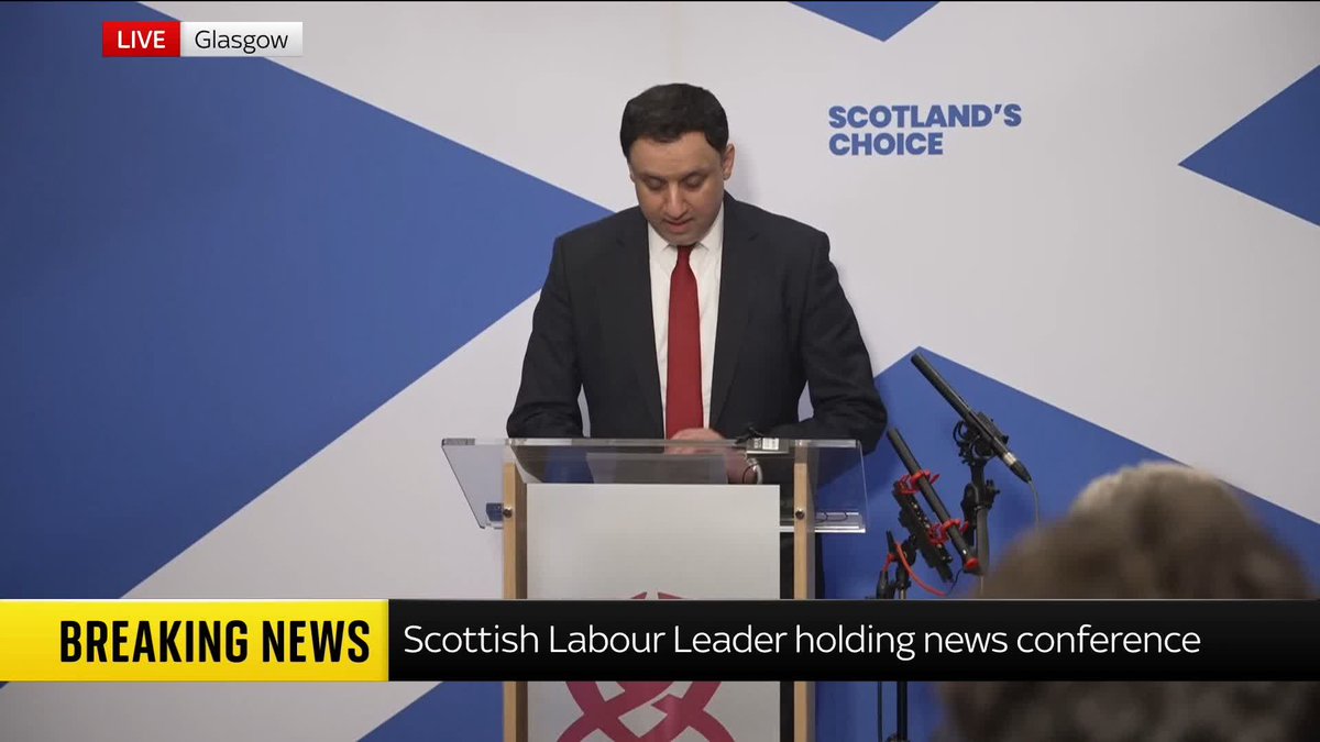BREAKING: "The distraction needs to end, and the leadership in Downing Street has to change." Scottish Labour leader Anas Sanwar has called for Sir Keir Starmer to resign as prime minister. Read the latest on our live blog ➡️ 📺 Sky 501, Virgin 602