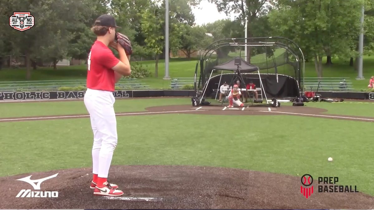 #𝐀𝐥𝐥𝐁𝐞𝐞𝐟𝐍𝐨𝐅𝐢𝐥𝐥𝐞𝐫: 𝘊𝘰𝘢𝘤𝘩 𝘎𝘳𝘦𝘨 𝘎𝘦𝘢𝘳𝘺 Millard South is always in the mix and Greg Geary doesn’t plan on changing that. We sit down with the Patriots’ head coach to talk 2026 leaders, player development, recruiting, and how Nebraska baseball keeps leveling up. A must-listen heading into spring. 🎧 📺 Prep Baseball | MS Patriots Baseball