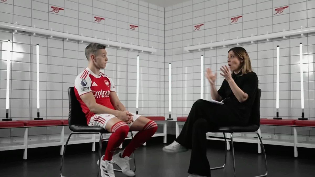 "We just want to win" ๐ช Leandro Trossard reveals which of his teammates compare to sporting greats when speaking on Arsenal's ambitions ๐