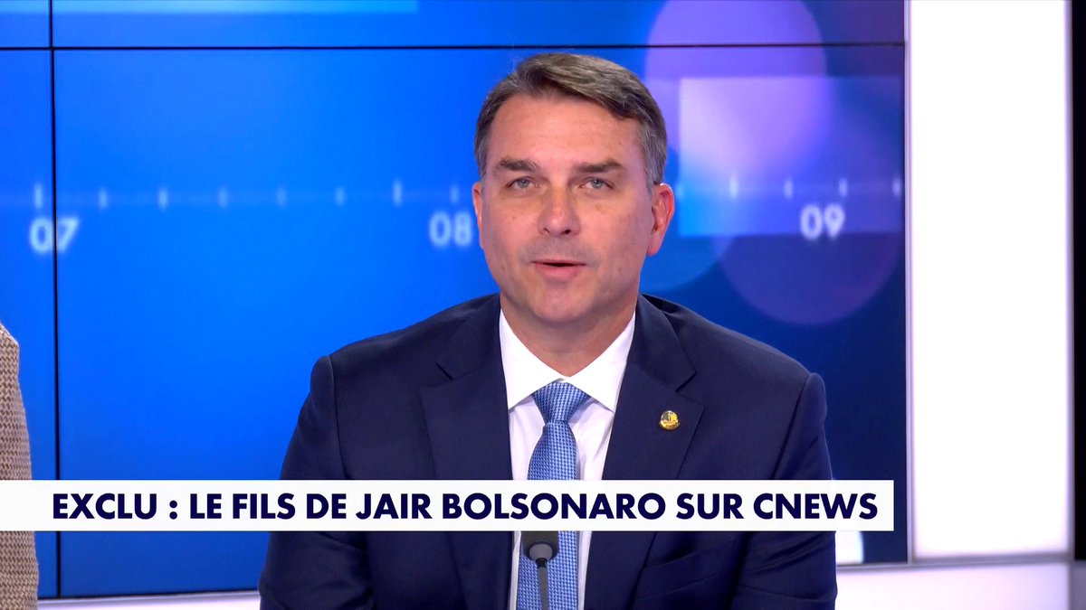 Flávio Bolsonaro, sénateur et fils de Jair Bolsonaro, sur la situation de son père : «Il a été victime d'un complot», dans #Facealinfo