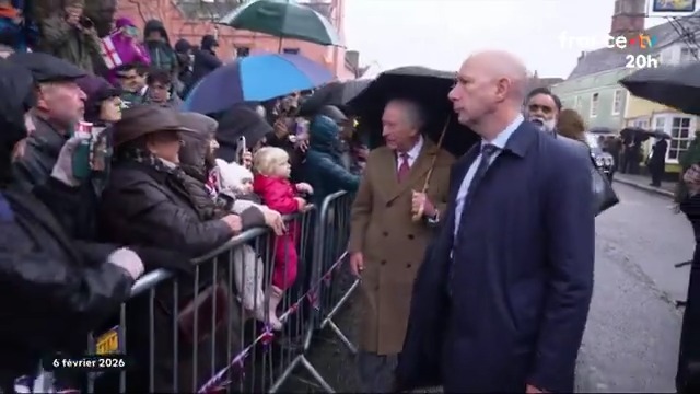 🇬🇧 L’affaire Epstein fait trembler le Royaume-Uni : le roi Charles III a été pris à partie par un Britannique sur les liens de son frère Andrew avec le criminel sexuel américain. #JT20h