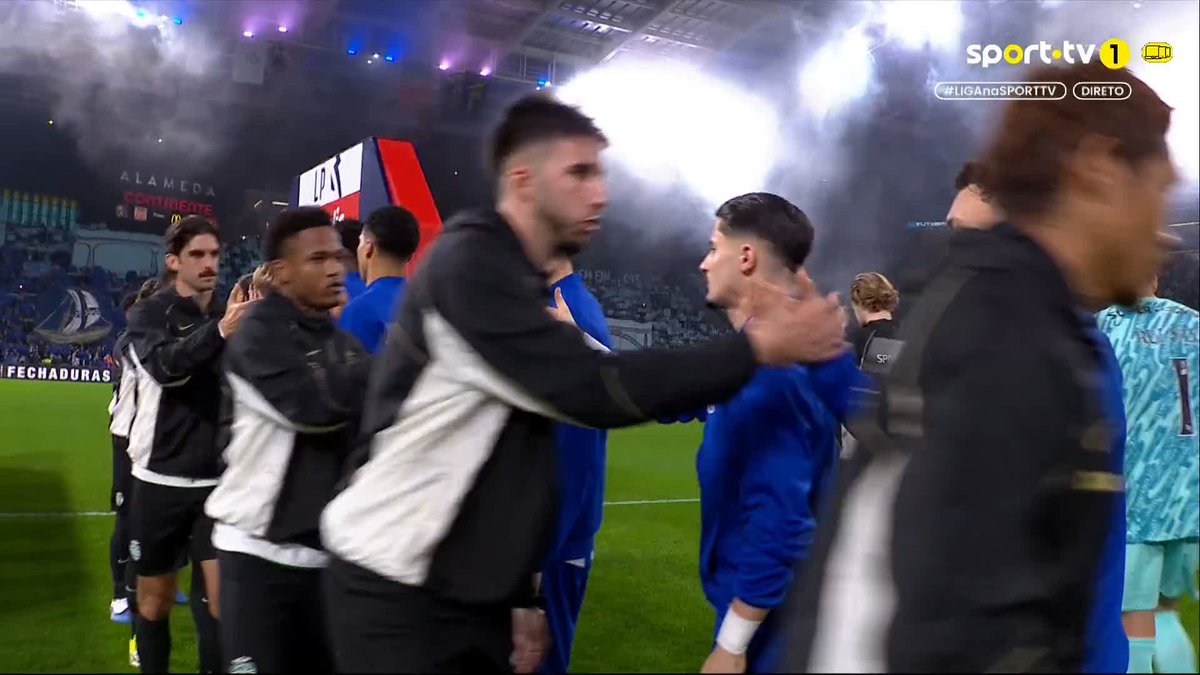 Ambiente fantástico no Dragão 🐉 #sporttvportugal #LIGAnaSPORTTV #LigaPortugalBetclic #FCPorto #SportingCP