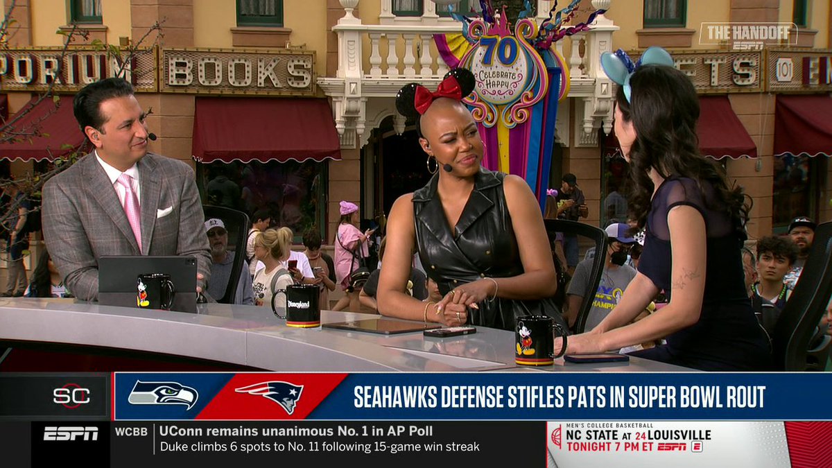 "I knew the Seahawks would win by the second Patriots' drive." Mina Kimes had confidence in her Seahawks early on 🤩