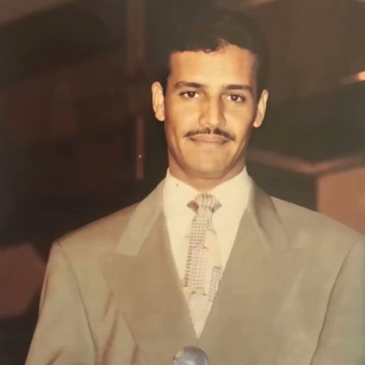 من الفرحة نسيت إني عليك البارحة زعلان 🎶♥️