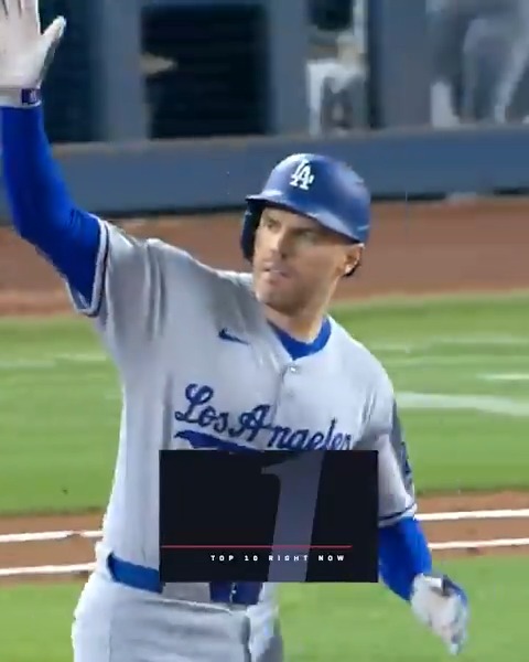 The #Top10RightNow at 1B, according to The Shredder: 1. Freddie Freeman 2. Nick Kurtz 3. Matt Olson 4. Bryce Harper 5. Vladimir Guerrero Jr. 6. Rafael Devers 7. Yandy Díaz 8. Pete Alonso 9. Michael Busch 10. Willson Contreras