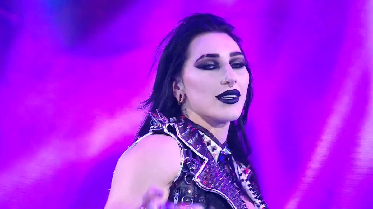 Mami ALWAYS knows how to make an entrance! 🤩 RheaRipley_WWE