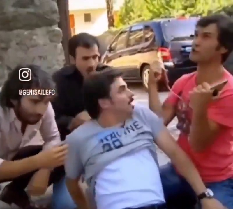 Şu sahneyi gülmeden nasıl çekebildiniz ya ahshds