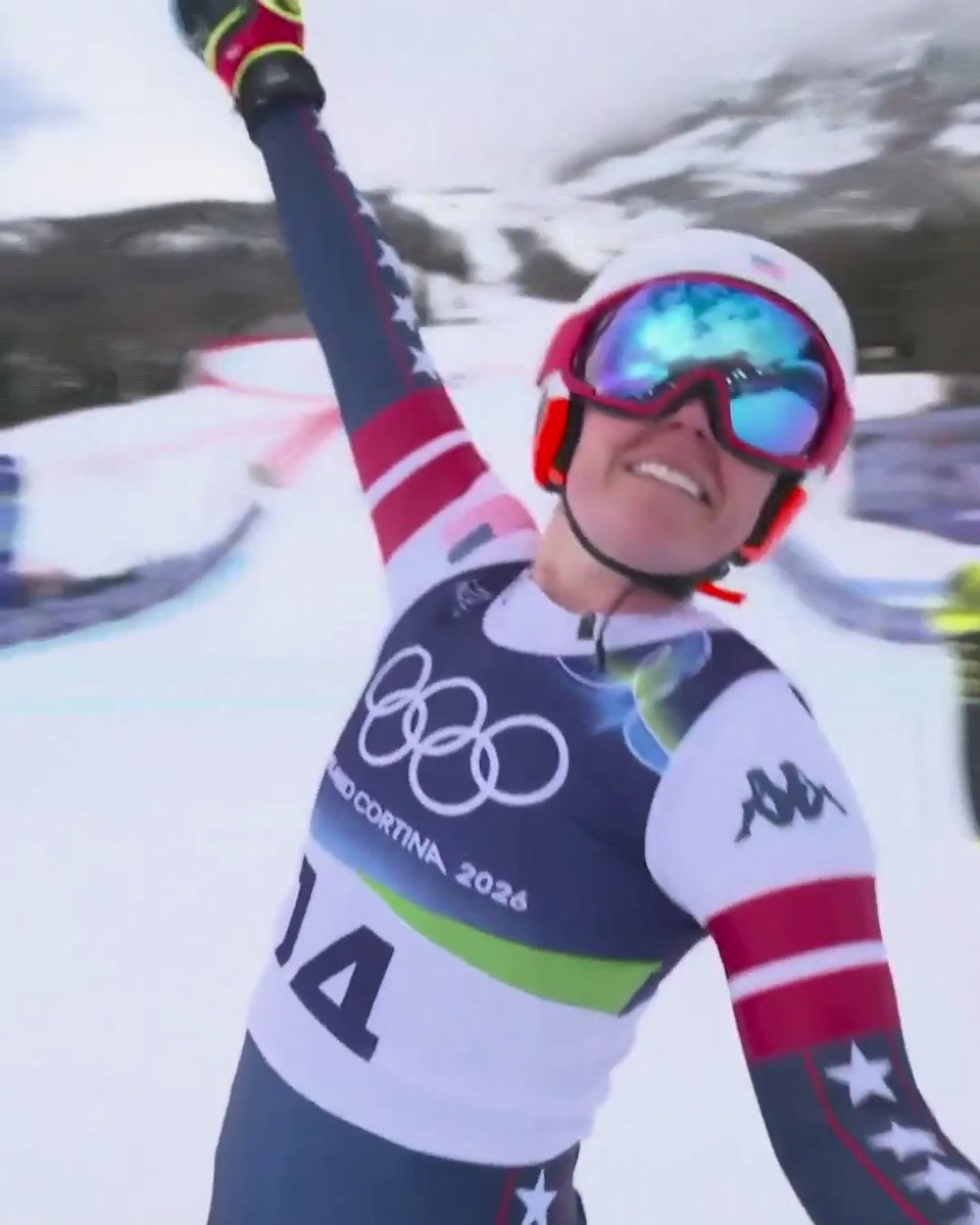 Breezy Johnson puts her team in first place in women's combined downhill with Mikaela Shiffrin still to come on slalom. 🇺🇸👀 📺: 8am ET on Peacock &amp; USA | #WinterOlympics
