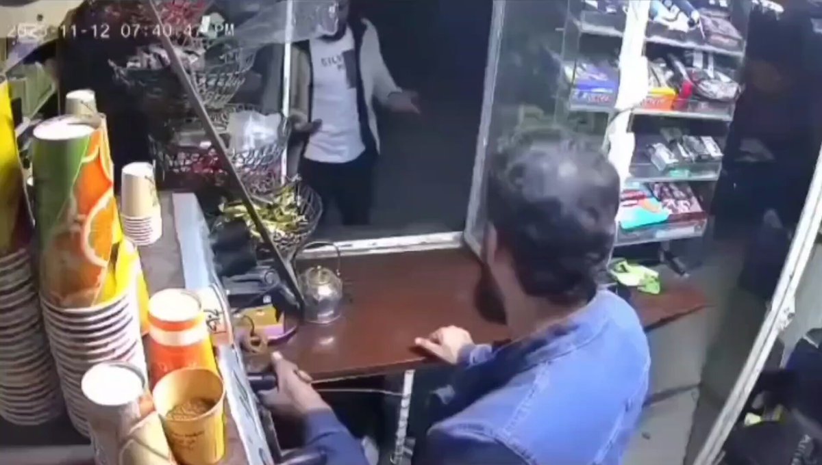 الفرق بين ردة فعل إبن البلد وبين المغترب أثناء لحظة وقوع الانفجار الفيديو من سوريا ولكنه ينطبق على لبنان والعراق أيضاً