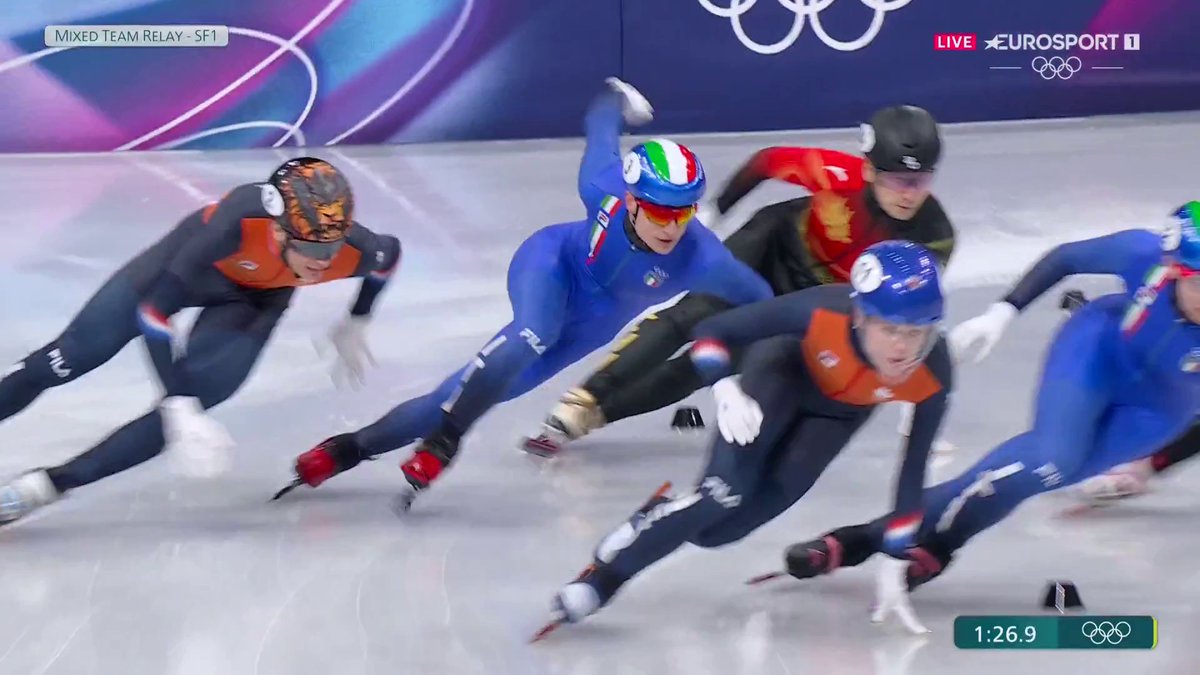 Pocas cosas más hipnóticas que las pruebas de relevos del patinaje de velocidad short track.