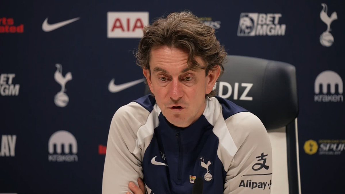 "He was part of transforming the club" "If the fans sing his name, it's well-deserved" Thomas Frank reacts to Mauricio Pochettino's name being sung by some Spurs fans 🎙️