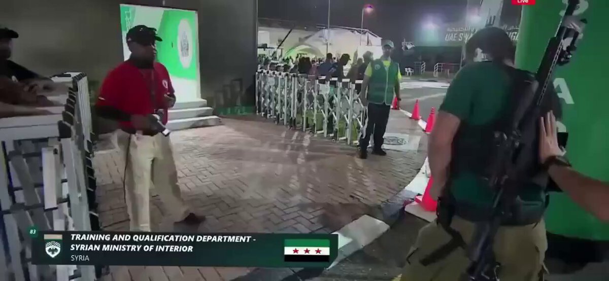جانب من مشاركة فريق من وزارة الداخلية السورية ضمن مسابقة الفرق التكتيكية المقامة في الإمارات