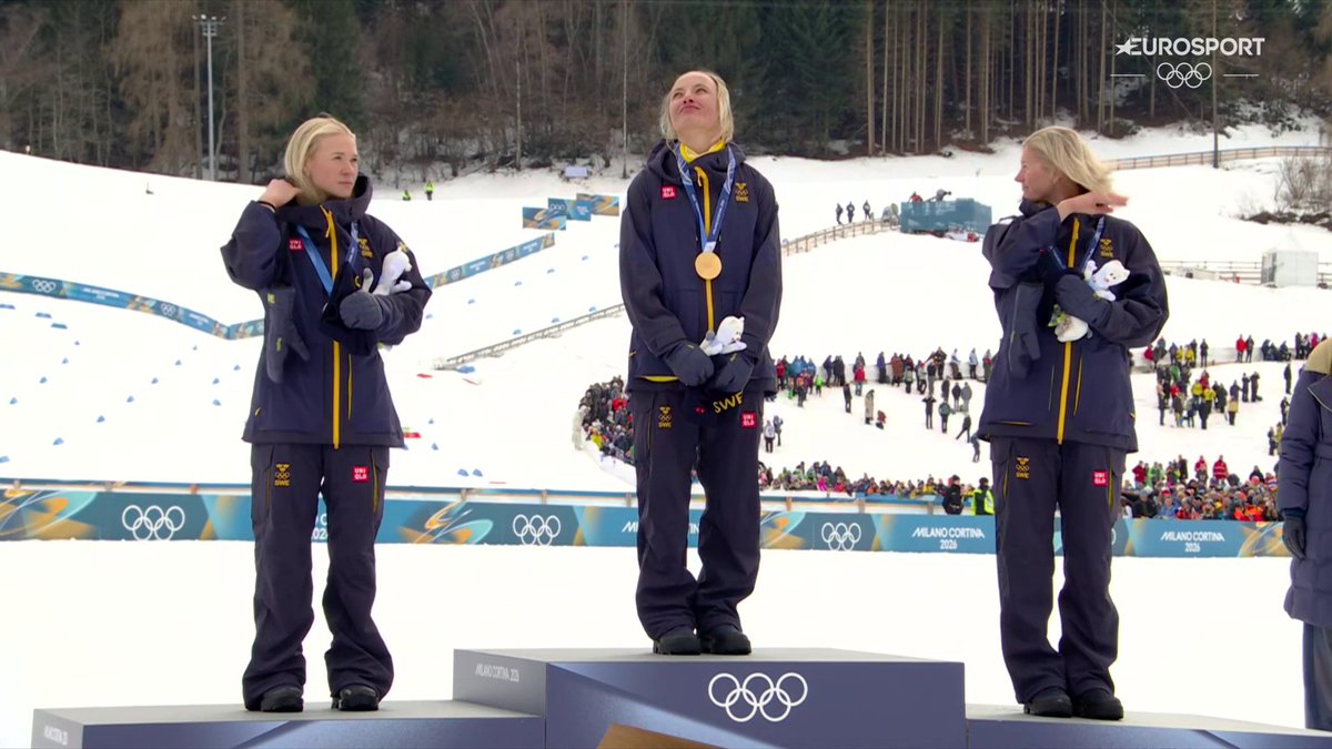 Svensk nationalsång och trippelt svenskt på podiet. Gåshud! 🇸🇪 📲 Streama hela OS i Milano Cortina 2026 på HBO Max och se det bästa på Eurosport 1.