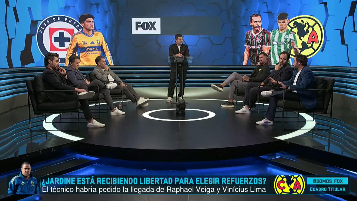América trae figuras de Palmeiras y Fluminense y dicen que "Los van inflar" A ellos les traen un pocho random y es Pele, Messi y Cristiano comprimidos en un solo futbolista 😂😂😂😂😂
