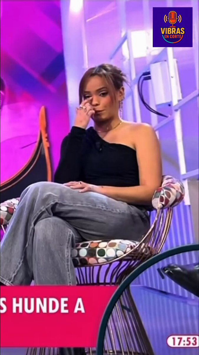 ¿Estrategia o recaída? 🤔 Gloria Camila vuelve a televisión para cobrar su caché, pero calla ante las pruebas de su lío a tres bandas alegando que "ha petado". El silencio más rentable y oportuno justo cuando queda retratada. 👇 Vía: El Tiempo Justo. #vibrasencorte