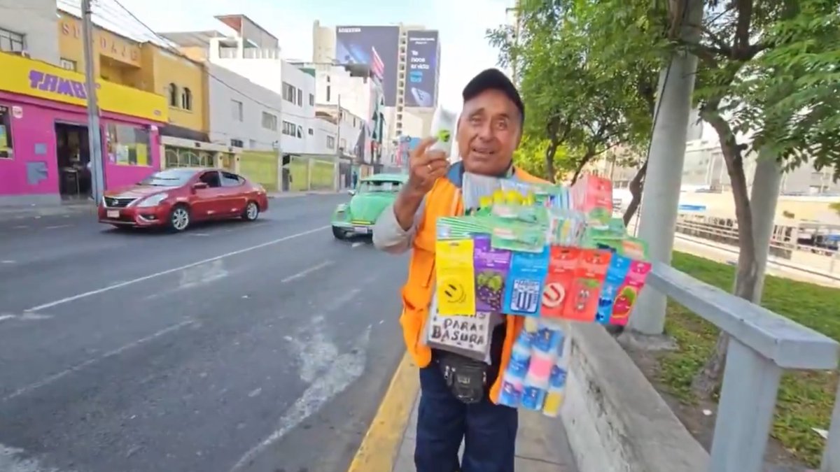 🇮🇳 'Streamer' japonesa le falta el respeto a un vendedor en Perú Una 'streamer' japonesa le faltó el respeto a un vendedor callejero en Perú durante una transmisión, y luego ofreció disculpas públicas en sus redes sociales.