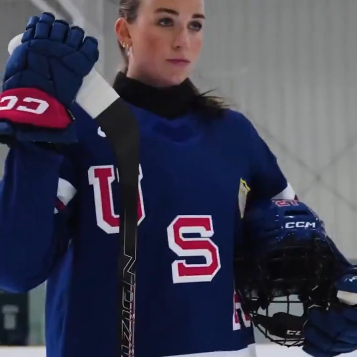 Go time, Ladies. 🇺🇸 Time to rake the leaves. 🍁