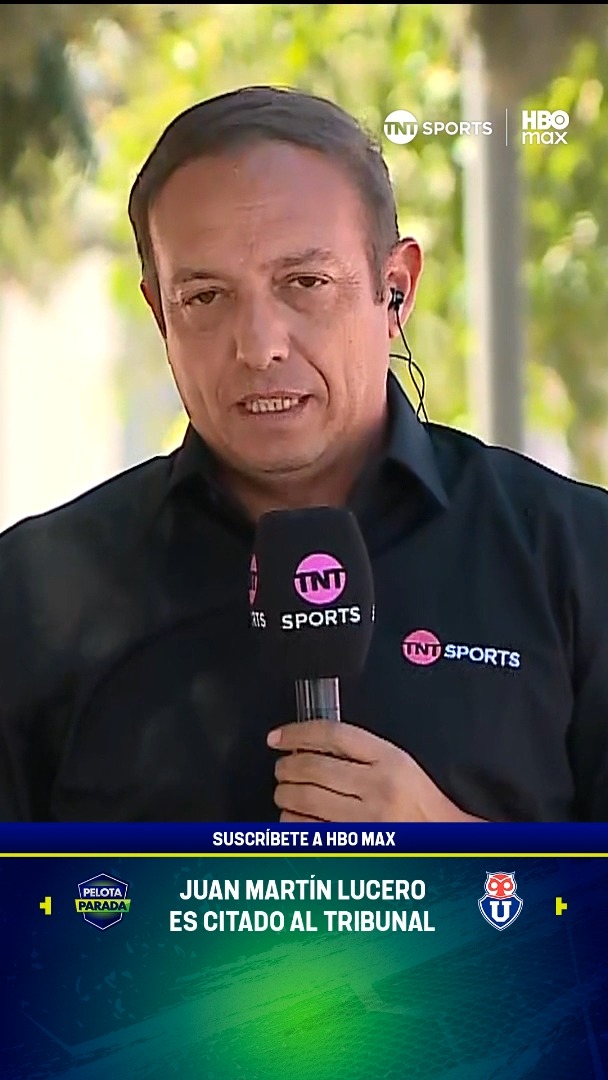 😱🔵🔴 ¡Podría perderse un partido! Marcelo Díaz explicó que Juan Martín Lucero irá al Tribunal de Disciplina por una denuncia en su contra, ya que el delantero habló con la prensa luego de ser expulsado ante Audax Italiano. Esta acción está penalizada según el reglamento, y en #LaU apelarán al desconocimiento por parte del ariete argentino de esta norma buscando que quede sin sanción.